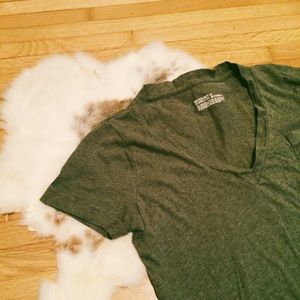 🌵2 for $5🌵 EUC Mossimo Supply Co Boyfriend Tee